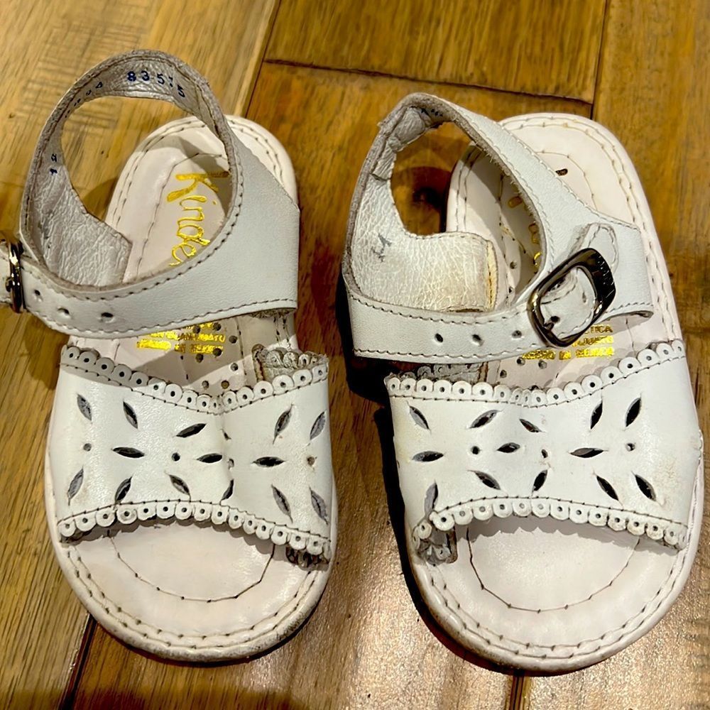 Kinder baby shoes